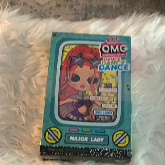 L.O.L. Surprise! OMG Dance Major Lady Doll - Blue and Pink - Picture 1 of 5